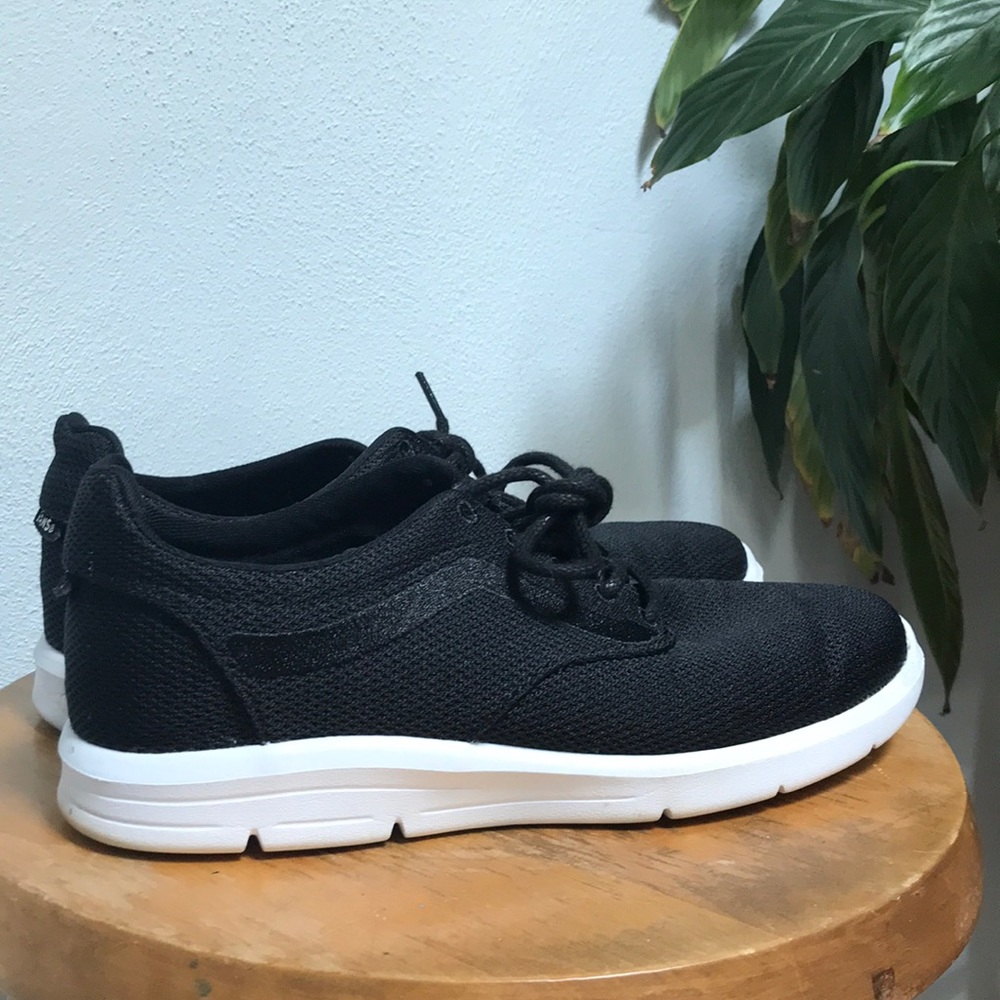 vans ultracush lite sneaker